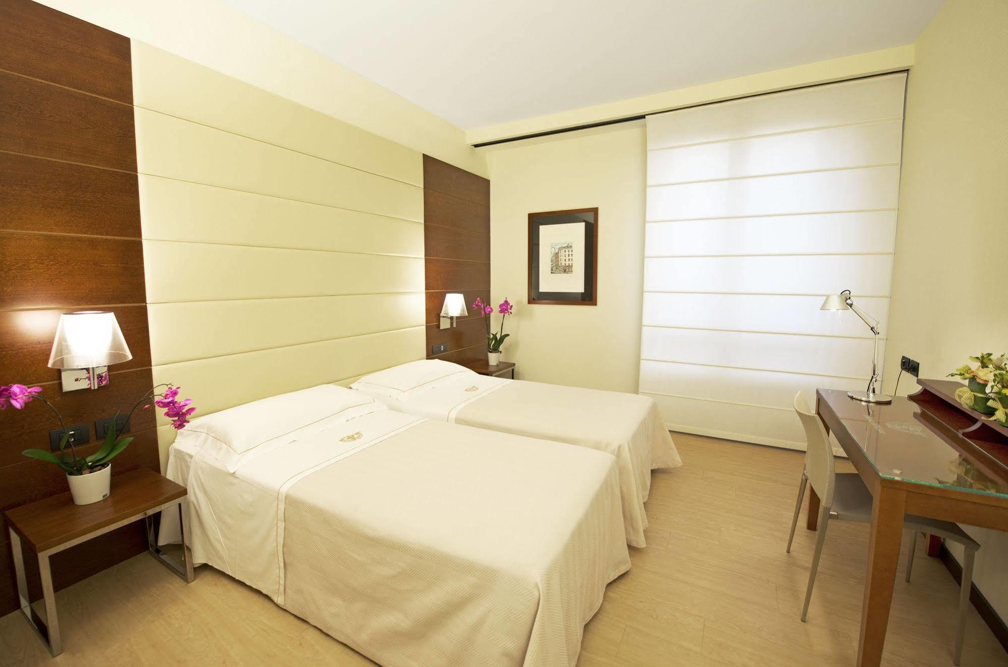 Qc Room Milano Porta Romana Ngoại thất bức ảnh
